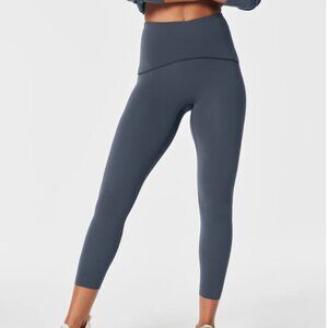 NWT Spanx Booty Boost® Active 7/8 Leggings (MIDNIGHT NAVY) Size M